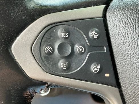 Used 2021 Chevrolet Colorado Z71 w/ Safety Package AWD/4WD image 14