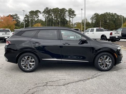 Used 2023 Kia Sportage SX image 3