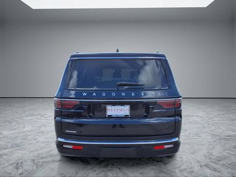 Used 2023 Jeep Wagoneer 4WD w/ Premium Group I image 6