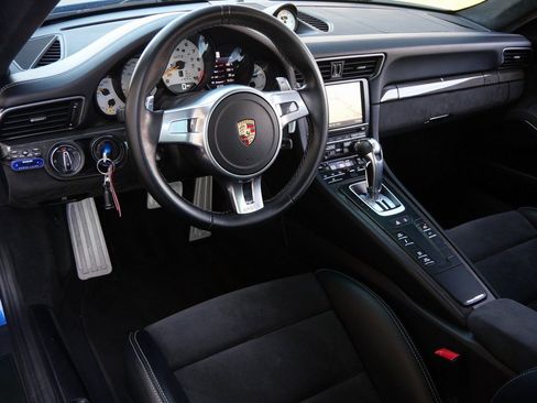 Used 2015 Porsche 911 GT3 image 12