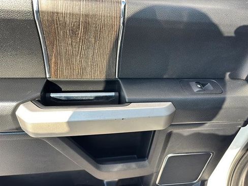 Certified 2020 Ford F350 Lariat w/ Lariat Value Package image 17