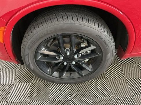 Used 2021 Dodge Durango GT image 31