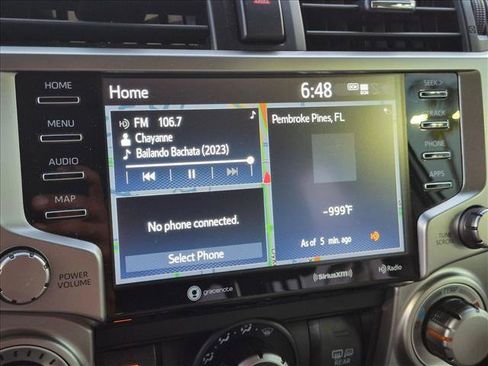 Used 2020 Toyota 4Runner SR5 Premium w/ Moonroof Package RWD image 15