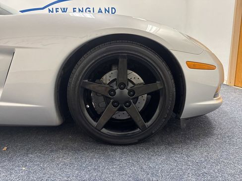 Used 2005 Chevrolet Corvette Coupe RWD image 14
