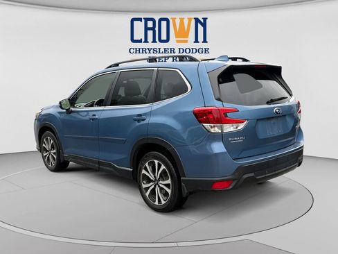 Used 2022 Subaru Forester Limited AWD/4WD image 5