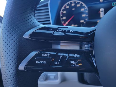 Certified 2025 Mercedes-Benz GLS 580 4MATIC image 34