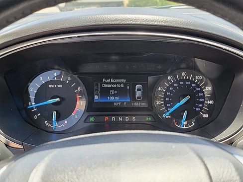 Used 2017 Ford Fusion SE image 29