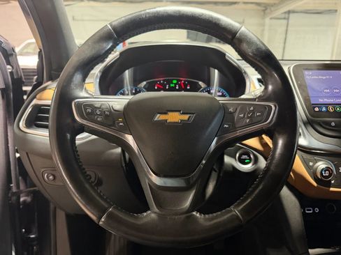 Used 2019 Chevrolet Equinox Premier AWD/4WD image 13