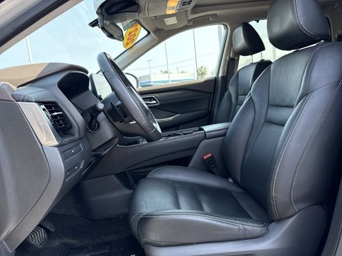 Used 2021 Nissan Rogue SL w/ Premium Package image 26