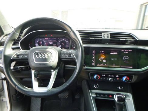 Used 2024 Audi Q3 2.0T Premium AWD/4WD image 10
