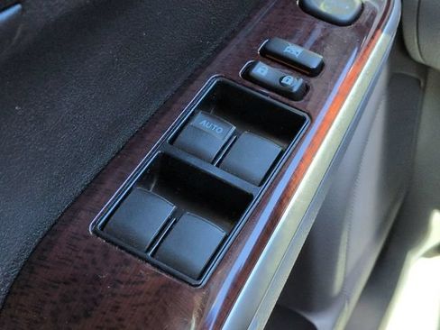 Used 2014 Toyota Camry XLE FWD image 24
