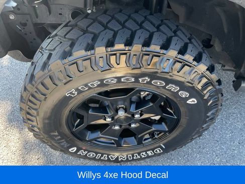 Used 2023 Jeep Wrangler Unlimited w/ Cold Weather Group AWD/4WD image 19
