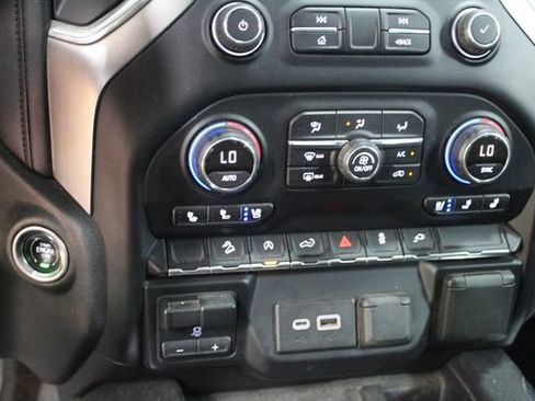 Used 2019 Chevrolet Silverado 1500 LTZ w/ LTZ Convenience Package AWD/4WD image 20