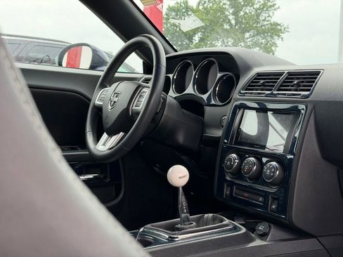 Used 2013 Dodge Challenger R/T Plus RWD image 36