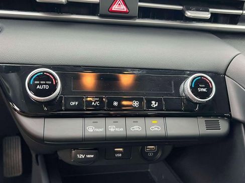 Certified 2023 Hyundai Elantra SEL image 28