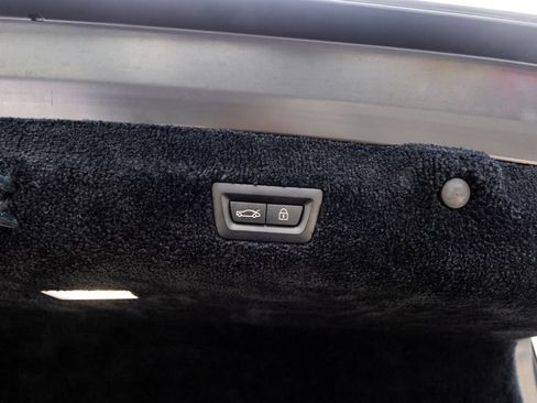 Used 2024 Rolls-Royce Phantom Sedan RWD image 86