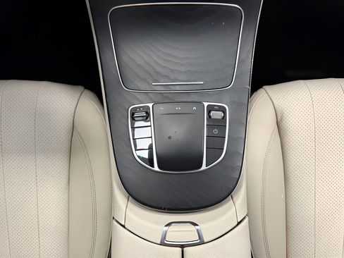 Used 2022 Mercedes-Benz E 350 Sedan image 25