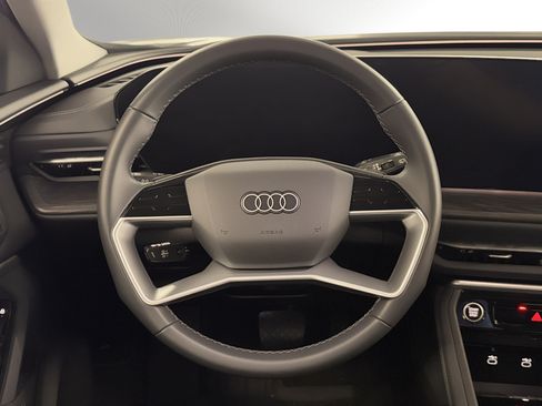 Used 2025 Audi Q5 Premium w/ Convenience Package AWD/4WD image 20