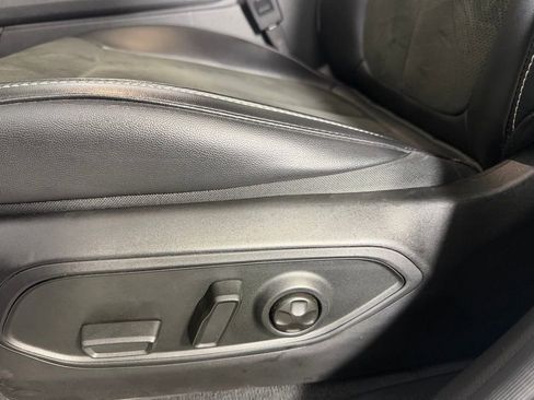 Certified 2025 Jeep Grand Cherokee Altitude image 22