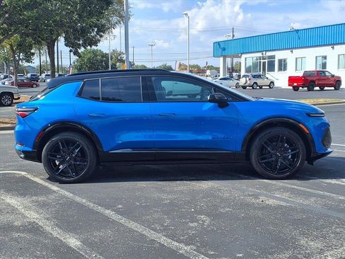 New 2026 Chevrolet Equinox EV RS image 3