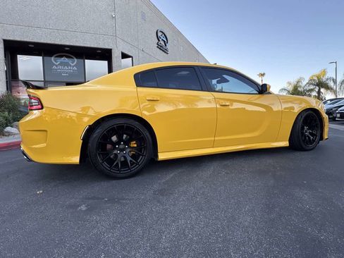 Used 2017 Dodge Charger R/T image 8