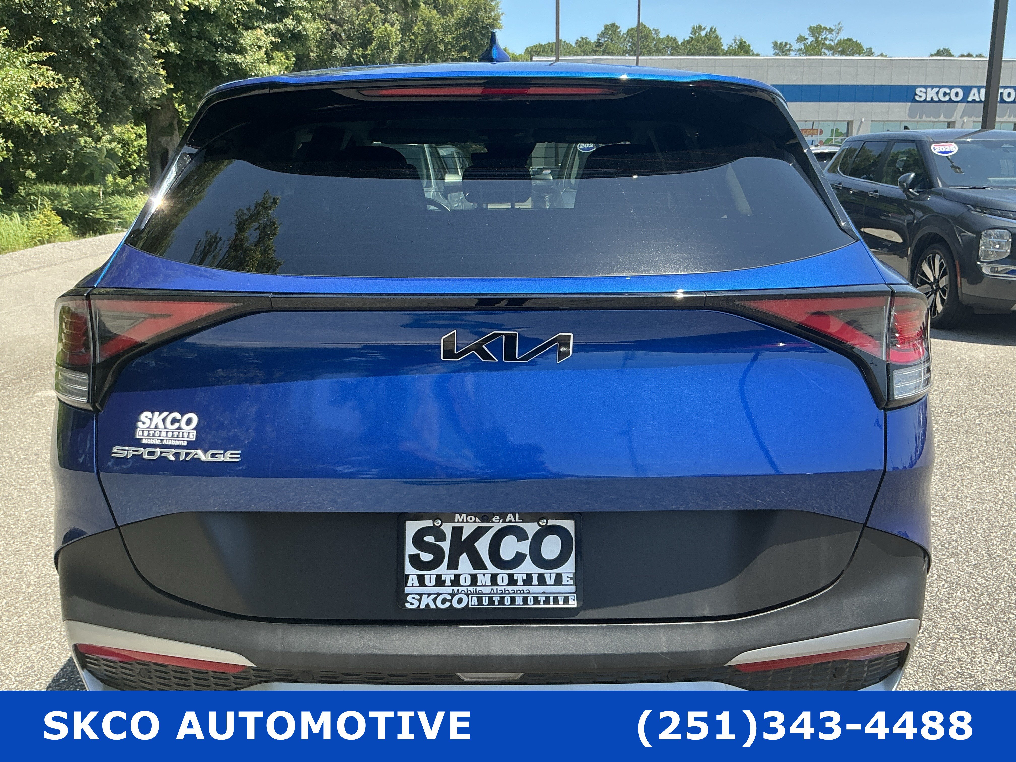 Used 2023 Kia Sportage EX FWD image 4