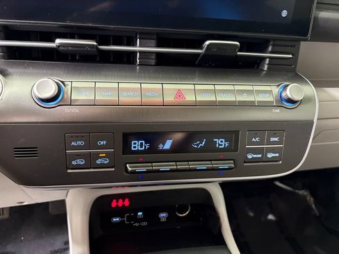 Used 2024 Hyundai Kona SEL AWD/4WD image 20