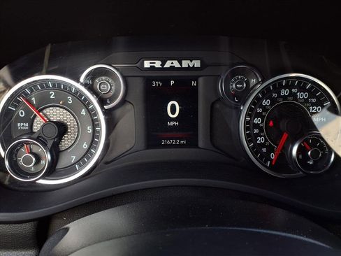 Used 2024 RAM 2500 Big Horn w/ Bed Utility Group image 2