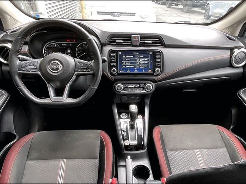 Used 2024 Nissan Versa SR FWD image 10