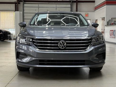 Used 2021 Volkswagen Passat 2.0T SE image 4