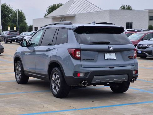 Used 2023 Honda Passport TrailSport image 8