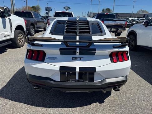 Used 2024 Ford Mustang GT Premium image 6