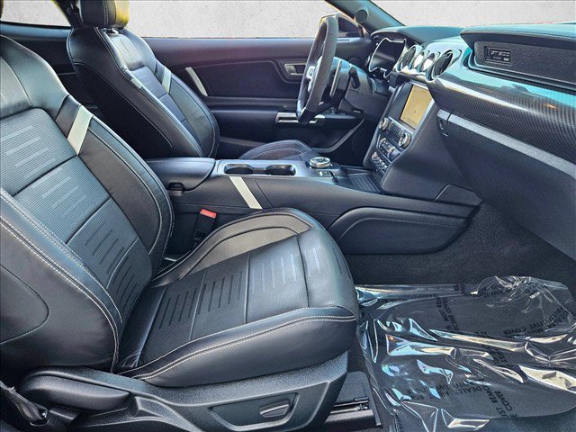 Used 2022 Ford Mustang Shelby GT500 w/ Technology Package RWD image 25