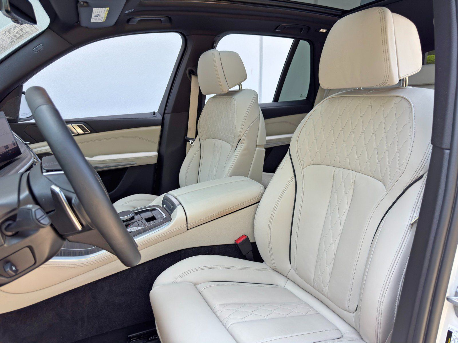 Used 2024 BMW X5 sDrive40i w/ Premium Package RWD image 42
