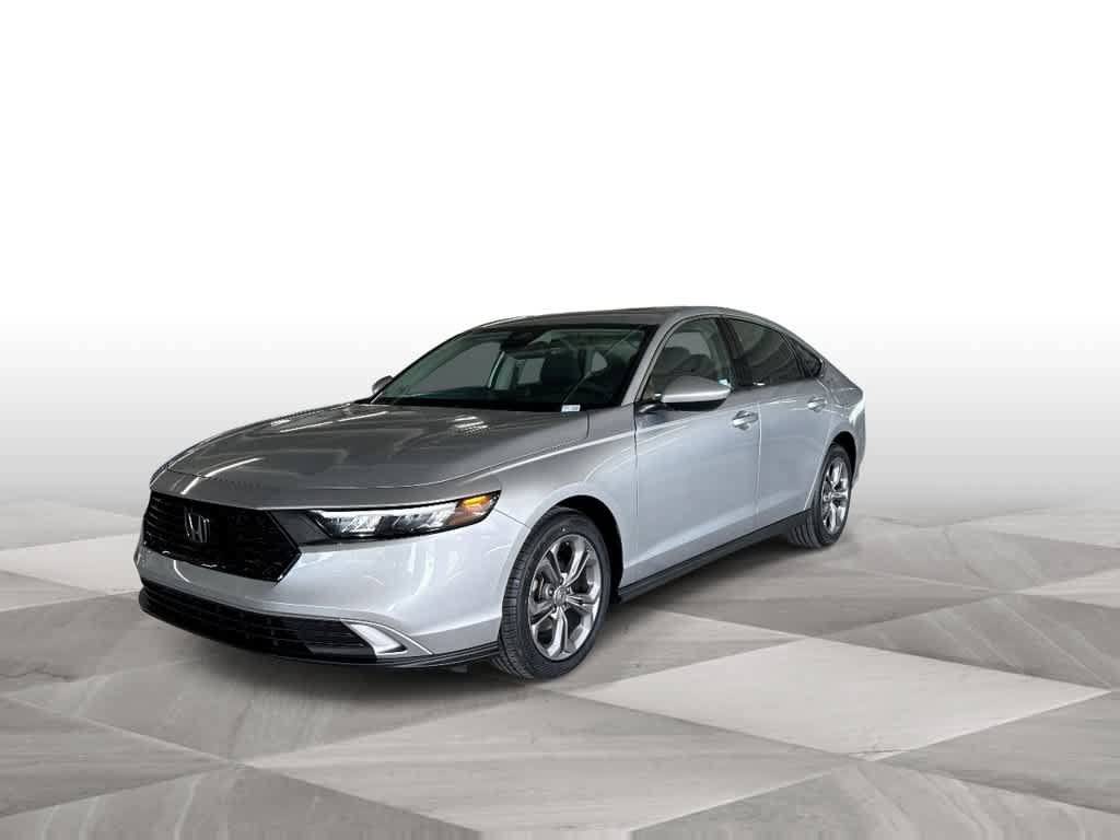 Used 2024 Honda Accord EX image 4