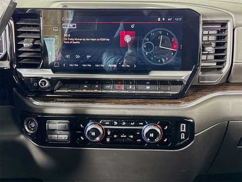 Used 2023 GMC Sierra 1500 Elevation image 14