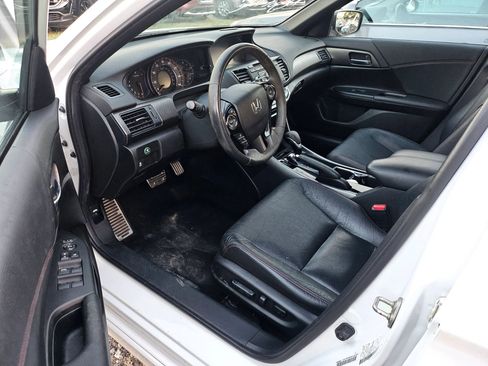 Used 2017 Honda Accord Sport Special Edition image 5