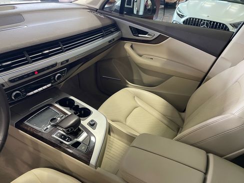 Used 2019 Audi Q7 2.0T Premium Plus w/ Premium Plus Package AWD/4WD image 28
