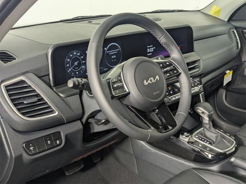 New 2026 Kia Seltos EX image 10
