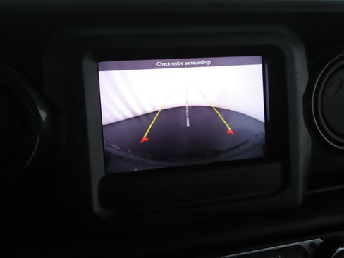 Used 2021 Jeep Wrangler Unlimited Sport AWD/4WD image 12