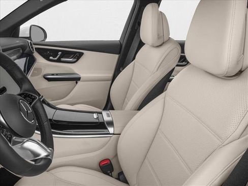 Certified 2026 Mercedes-Benz GLC 300 4MATIC image 6