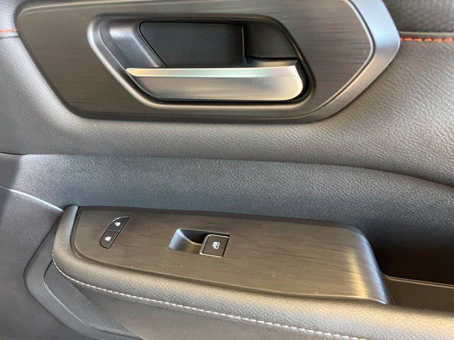 Certified 2026 Nissan Armada PRO-4X w/ Captain's Chari Seat Package AWD/4WD image 22