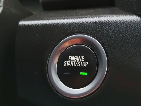 Used 2022 GMC Terrain SLT image 19