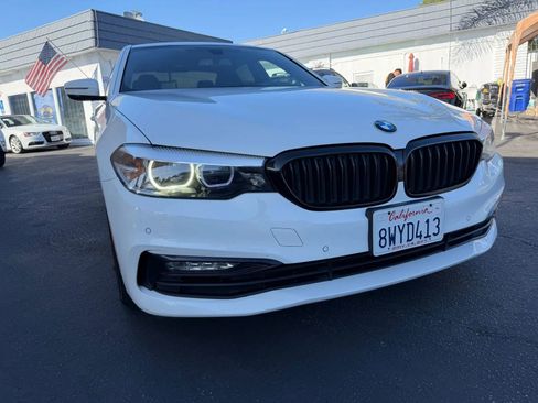 Used 2018 BMW 530i w/ Premium Package RWD image 11