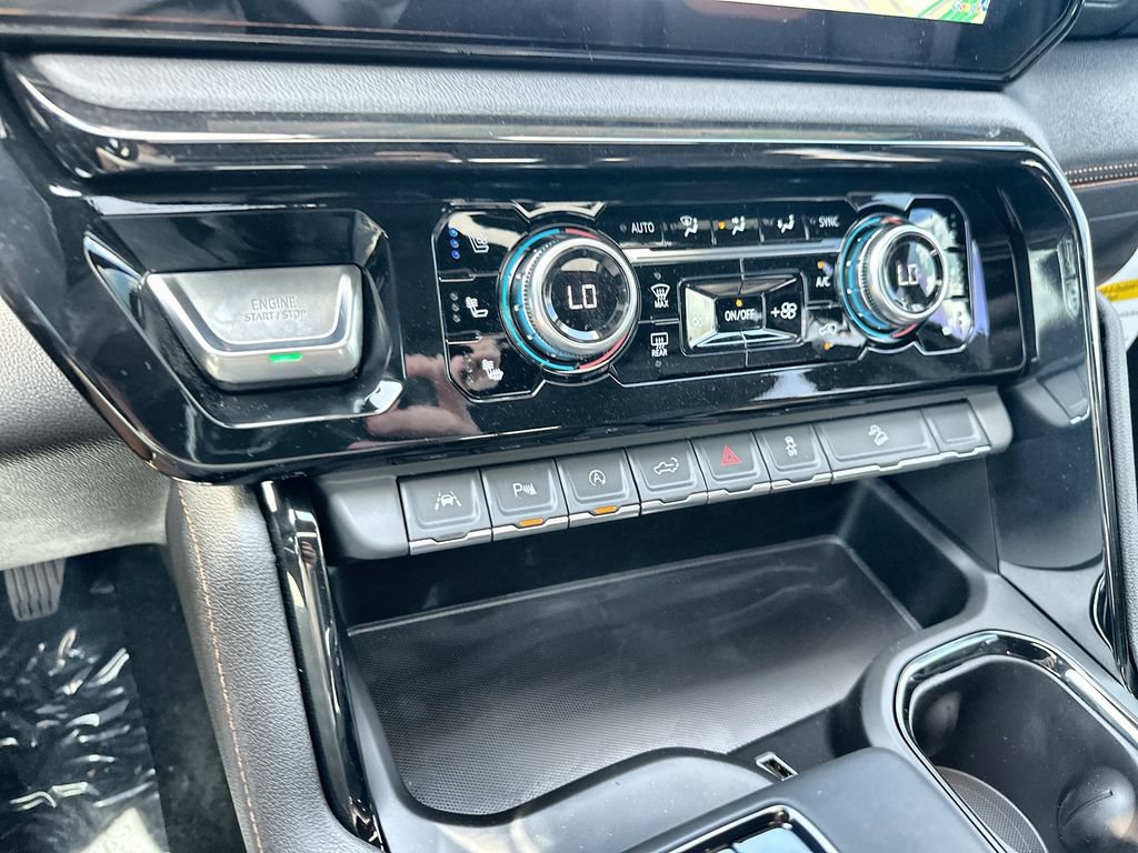 New 2026 GMC Sierra 1500 AT4 w/ AT4 Premium Package AWD/4WD image 27