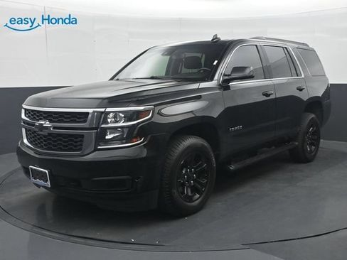 Used 2019 Chevrolet Tahoe LS w/ Enhanced Driver Alert Package AWD/4WD image 3
