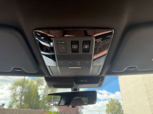 New 2026 Mitsubishi Outlander SEL image 18