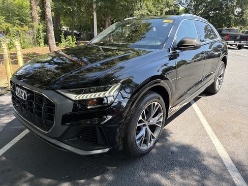 Used 2023 Audi Q8 Premium Plus AWD/4WD image 5