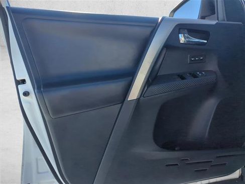 Used 2013 Toyota RAV4 Limited image 8