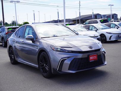 Used 2025 Toyota Camry SE w/ Convenience Package